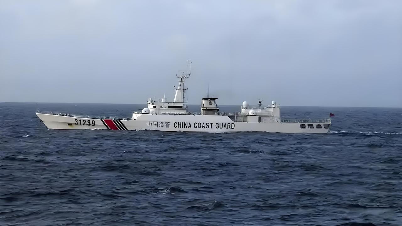 中日船规正面对抗，我海警毫无意外获胜，日本向中方提出一大请求
我国海警在东海海域