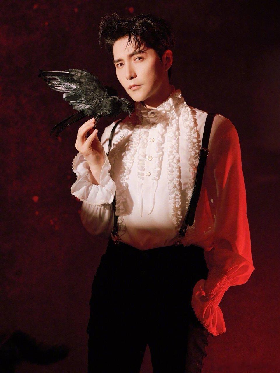 闺蜜这个阿云嘎真的不一样 当法语音乐剧在2025B站跨年晚会 炸场，阿云嘎用滚烫