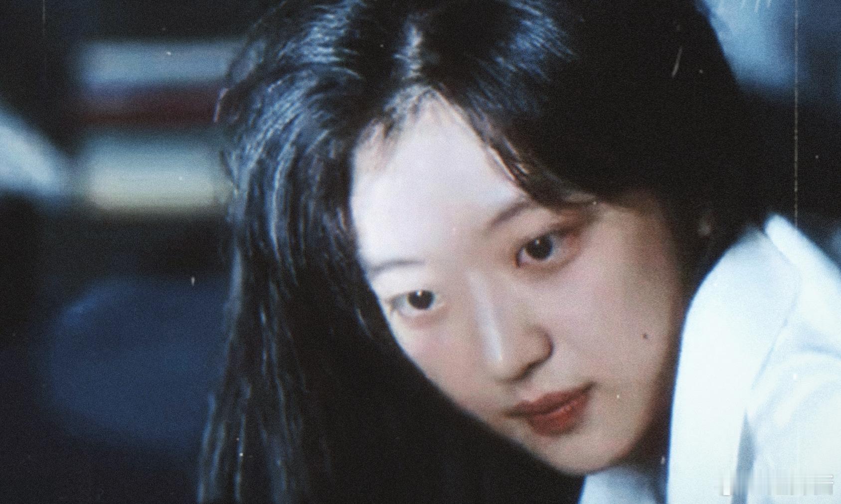 早春晴朗1分钟亲了13次 不是次数让我震惊，是每一次亲吻里藏着的情绪让我破防，这