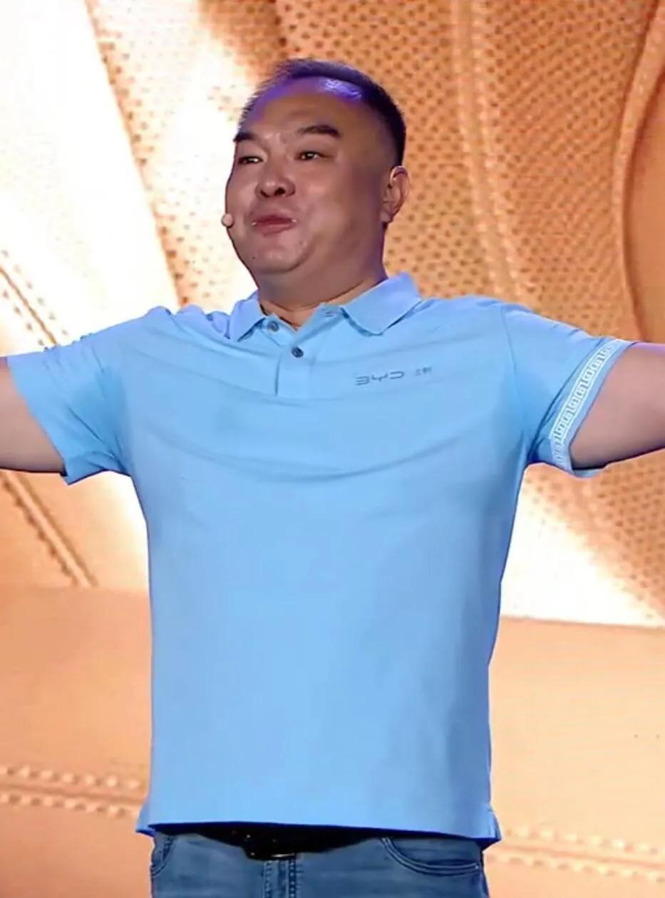 笑死…比亚迪发布会

比亚迪发布会给我看睡着了，这货虽然说的浑身是汗，嘴丫子直冒