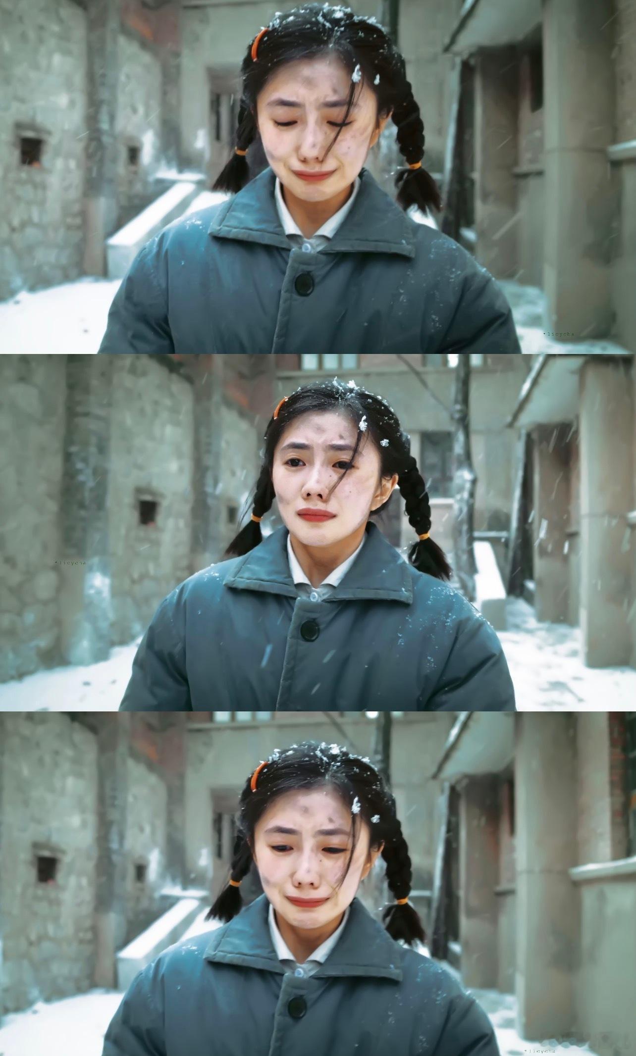 没敢认烧火丫头是刘浩存质朴造型也能演绎出别样魅力，灰扑扑的穿搭还原时代背景，没有