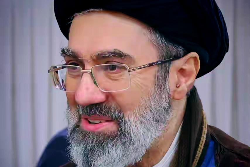 种棵树，就当给亲人一个念想

4月1日那天，伊朗的共和国日和自然日挨在一起了。最