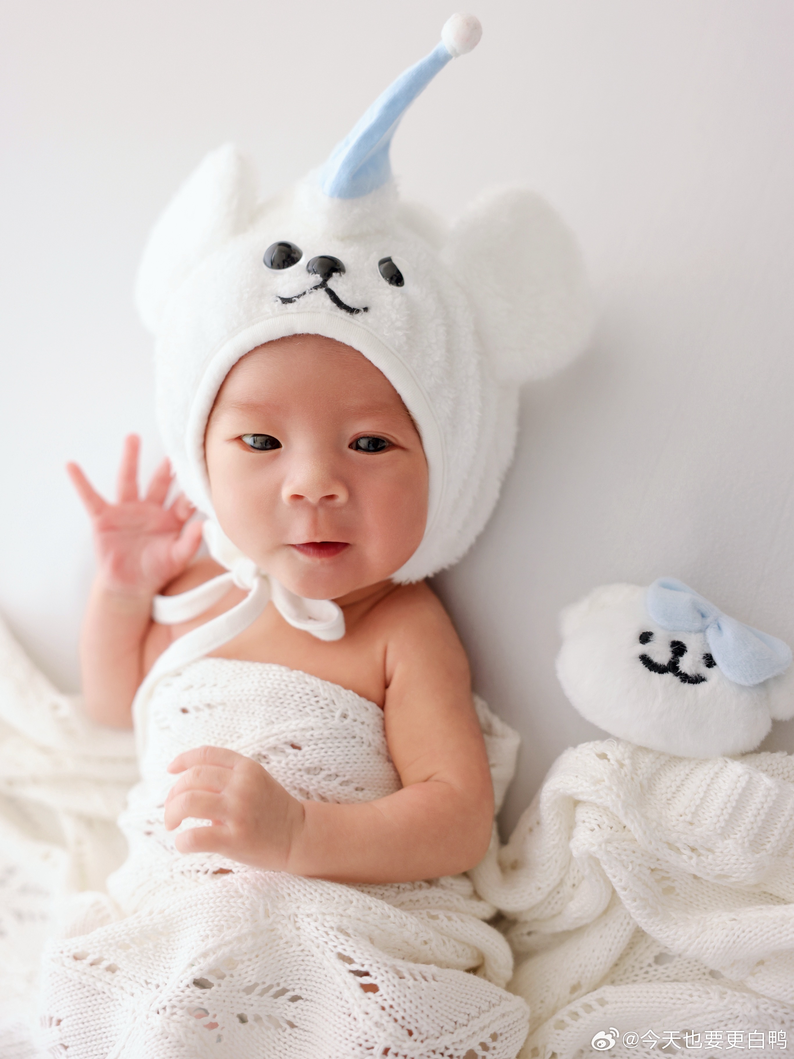 👶🏻成片来啦～这家伙到底是像谁呢！ 