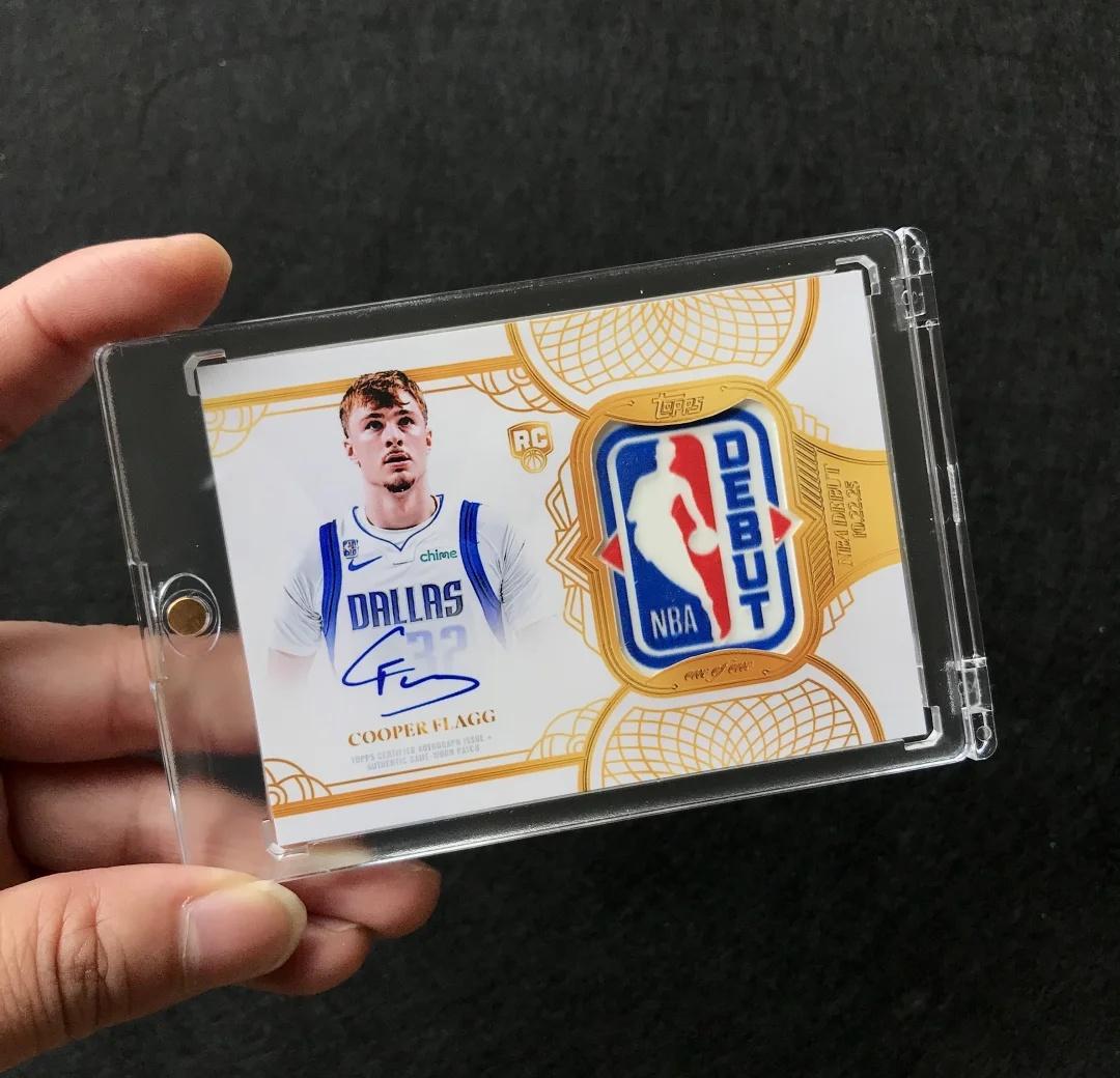 真的太贵买不起，自己手搓一张
2025 TC Debut Patch Auto 