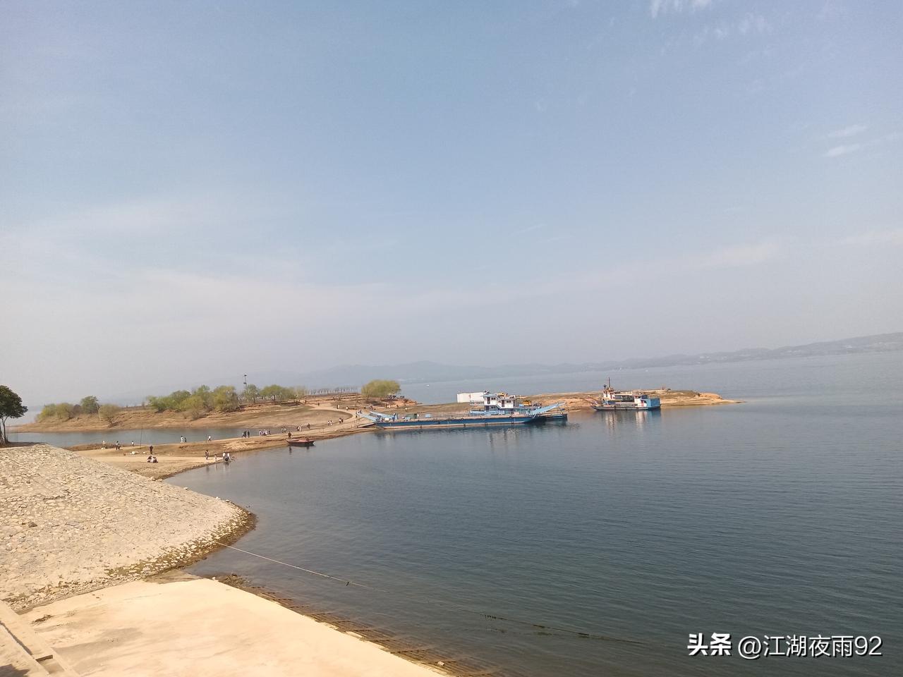 淅川丹江口水库淹没了曾显赫一时的范氏家族，范蠡，范烨，范子宁都出自这一脉。
春秋