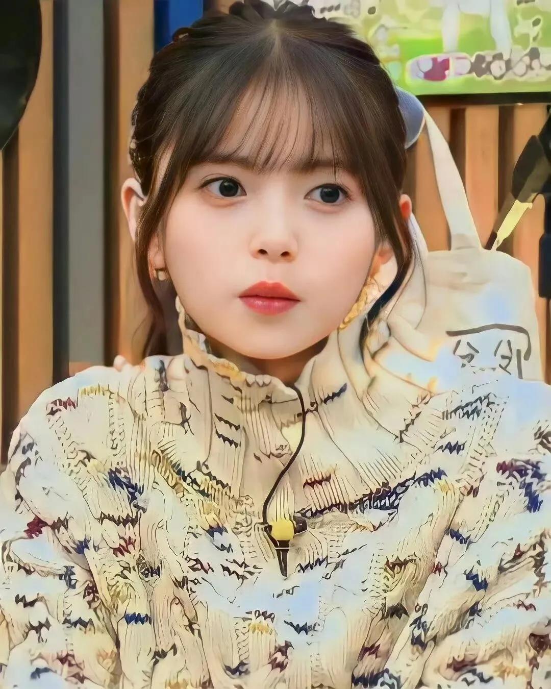 这张照片不知道拍的是成功，还是不成功，
看到头一眼，居然想到了王德发，
对比下，