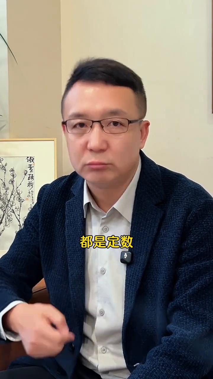 人生的剧本其实你早就选好了。
我在朋友圈里看到一句话，这句话把我给治愈了，我觉得