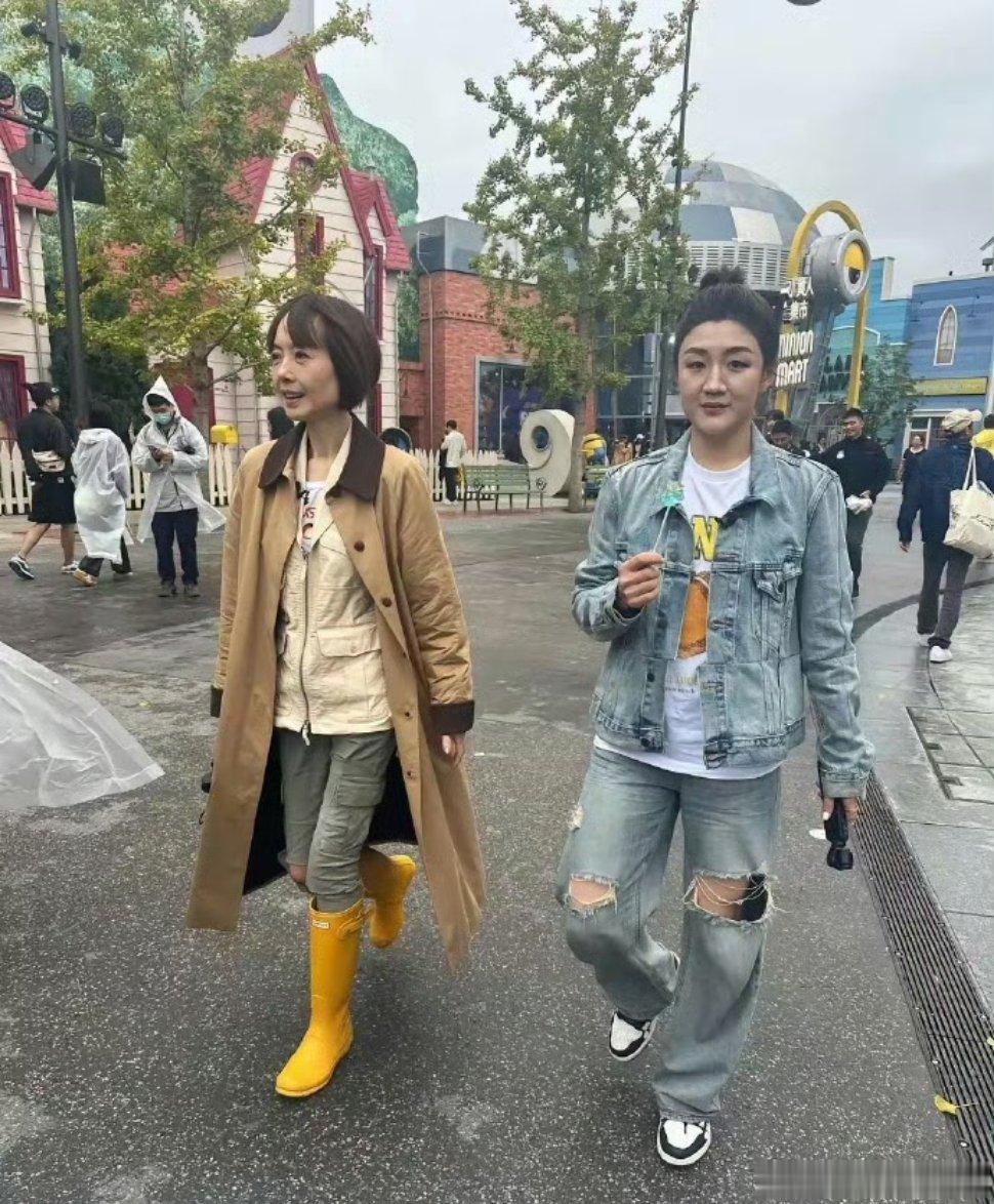 陈梦要不还是自己化妆吧 ​​​