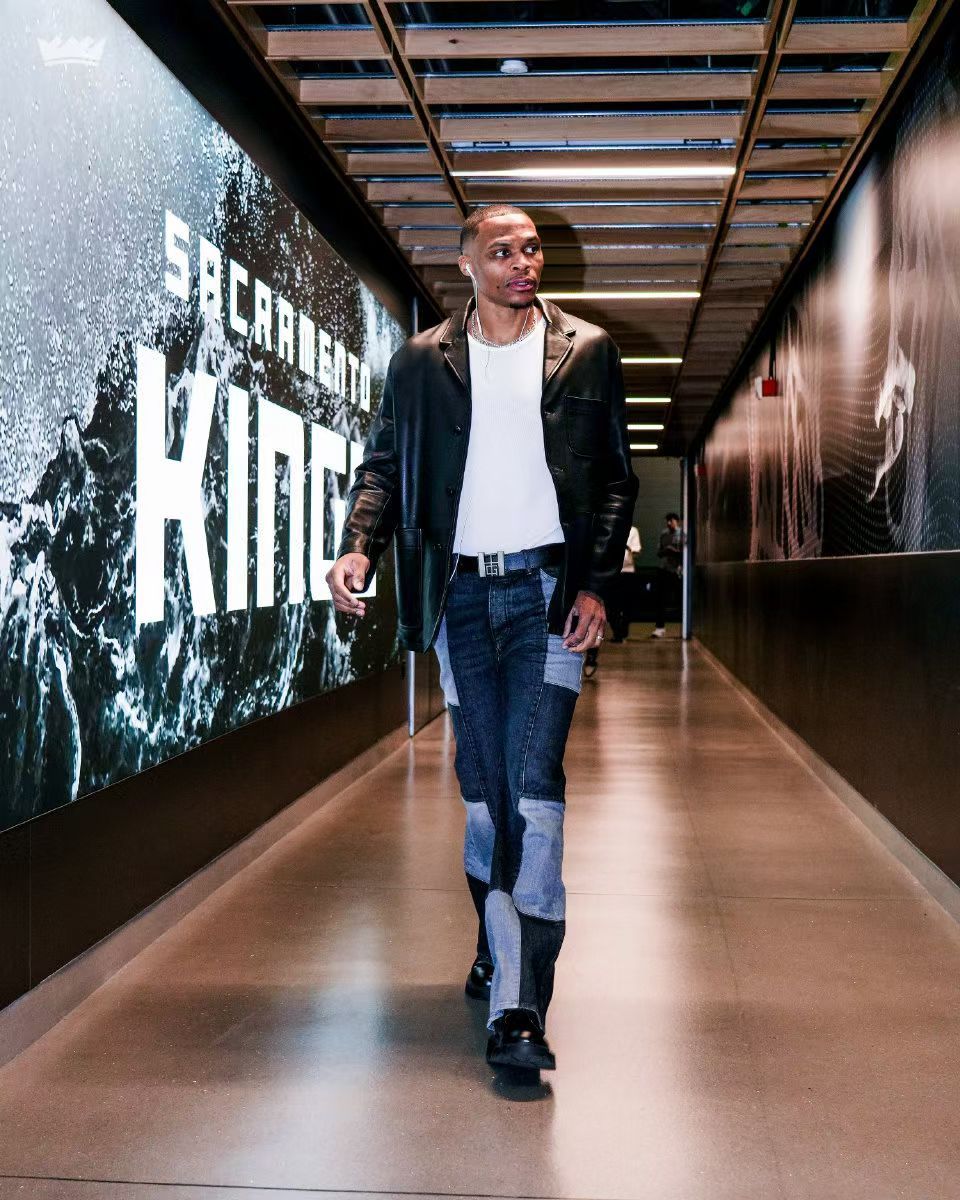 今天依旧威哨威斯布鲁克