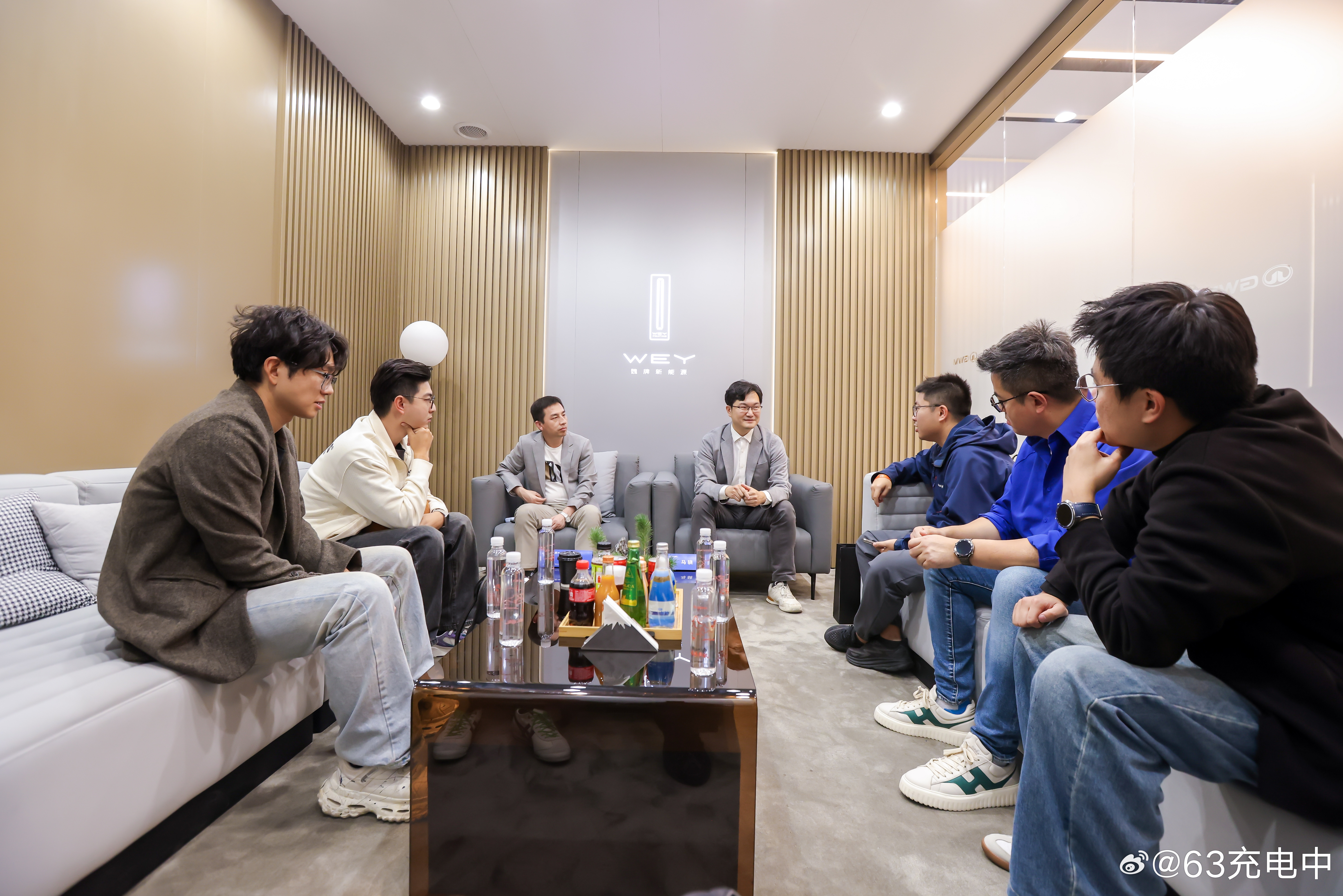 广州车展上长城 CTO 吴会肖正式发布了长城 VLA 辅助驾驶大模型，同时宣布最