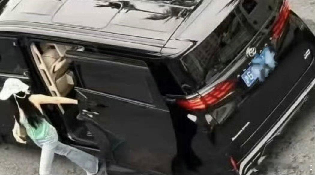 虞书欣的车牌号 粉丝澄清虞书欣车牌号粉丝澄清虞书欣车牌号，来看看曝虞书欣因违反交