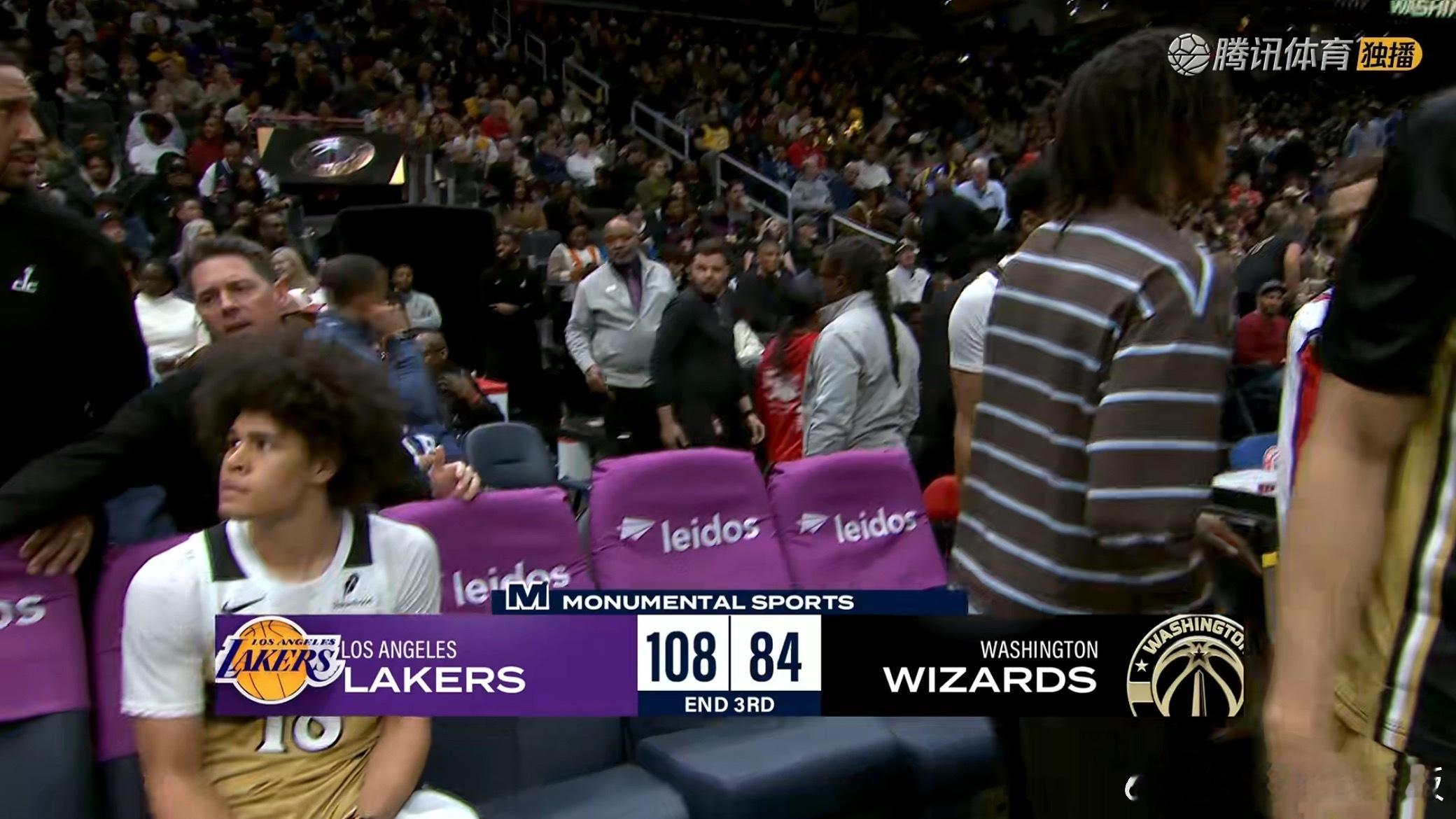 第三节结束，湖人领先奇才24分东契奇打满了第三节，目前37分11板13助湖人vs