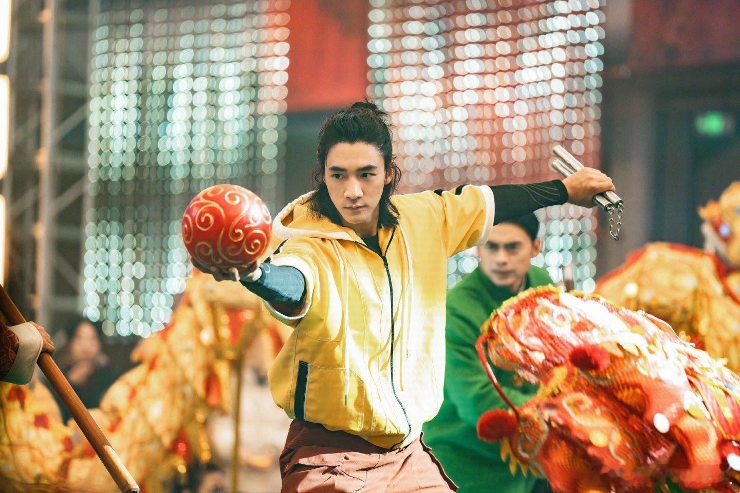 此沙连续两年春晚表演功夫  从《争春》到《迎福》，此沙在春晚的舞台上展现了中华武