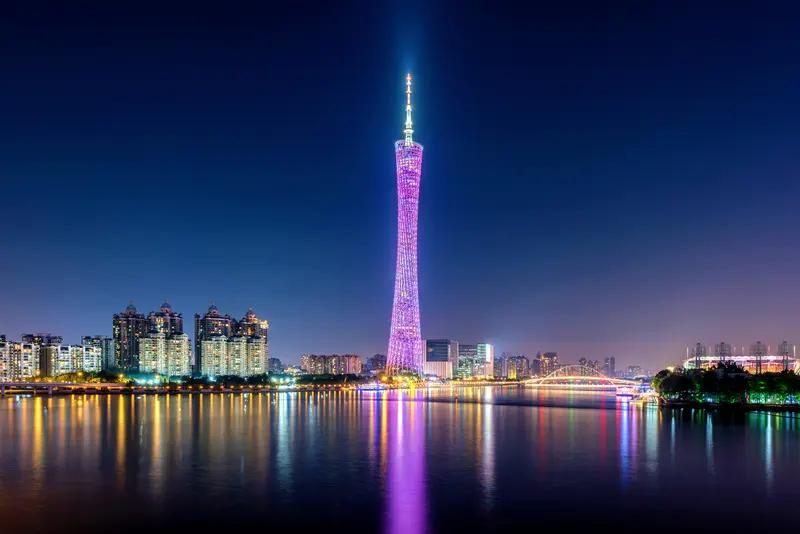 广东省的经济强大到令人咋舌！2024年广东GDP达14.16万亿，连续36年全国