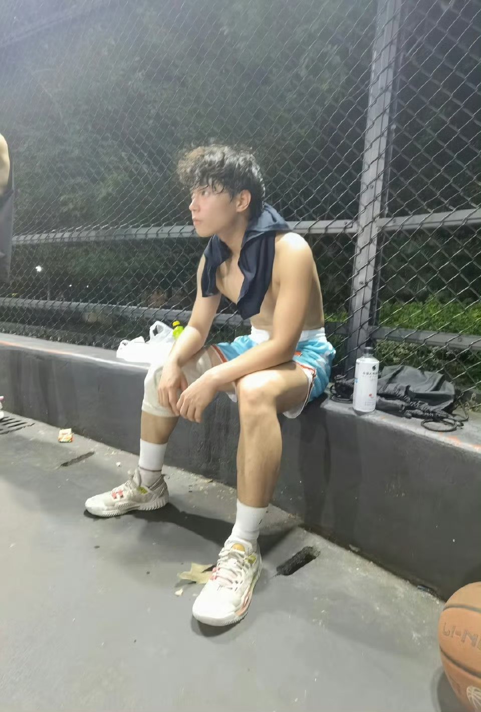 哥哥亲亲帅哥