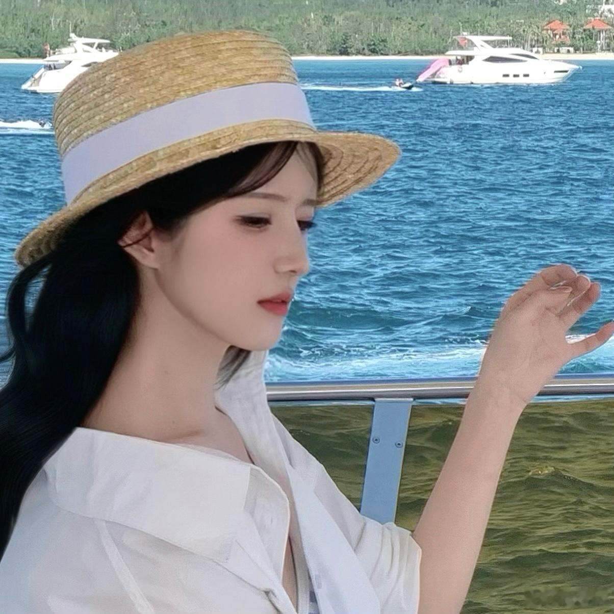 最好是艳阳天约在海边 ​​​