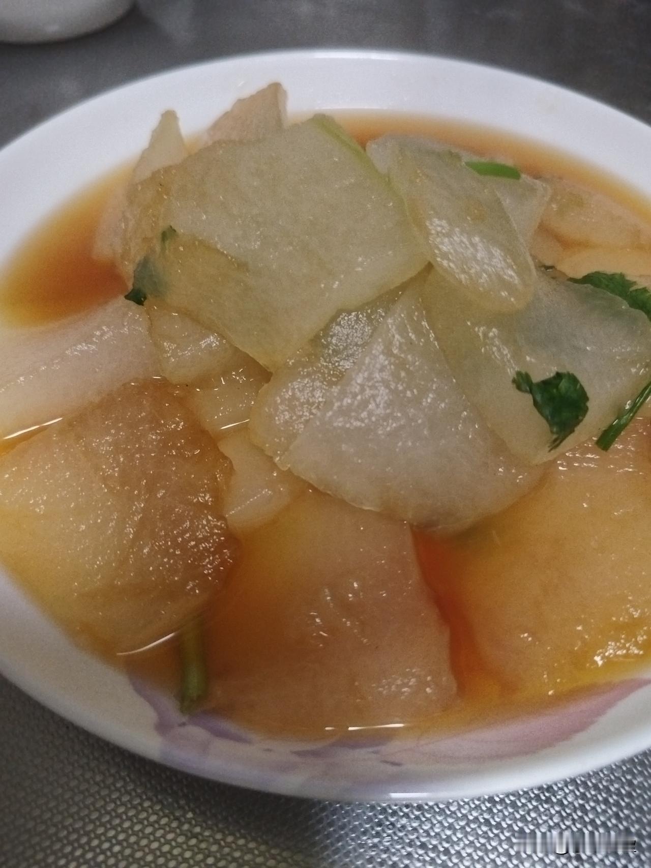最近，船儿爸很火，我也从船儿高一开始看他，大概三年了。比较认可他的理念，但自从船