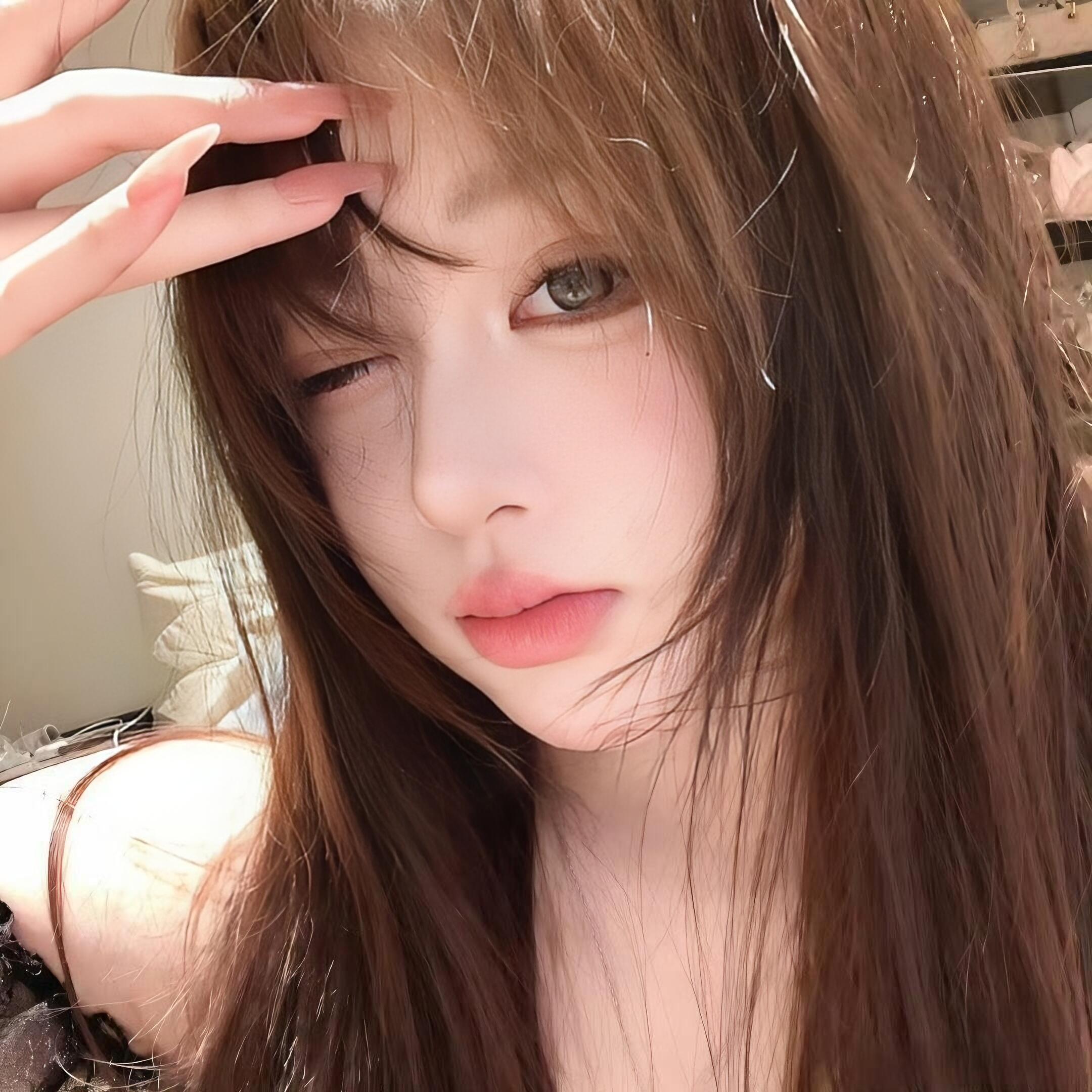WeChat ｜氛围感女生头像 ​ ​​​