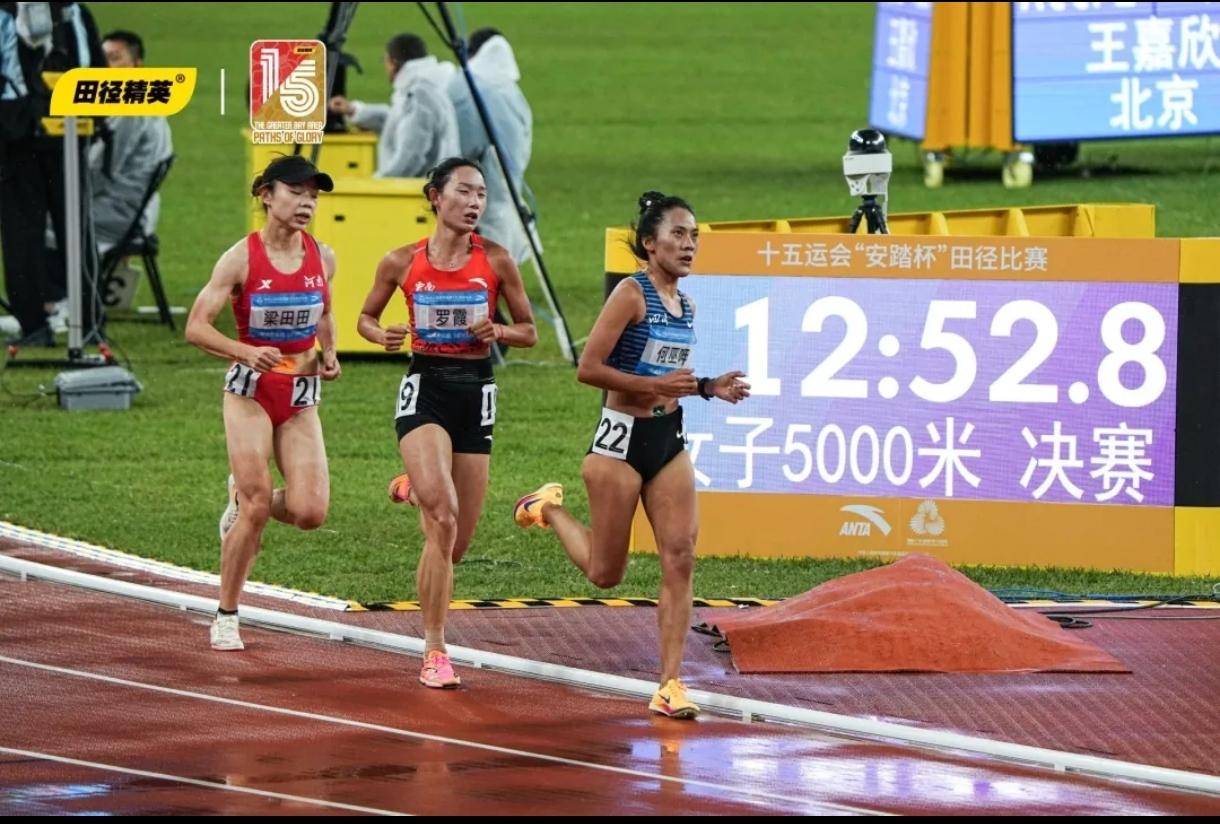 一山难容二虎！全国田径锦标赛，何巫呷、梁田田再度遗憾错过对决。
常年海外训练的何