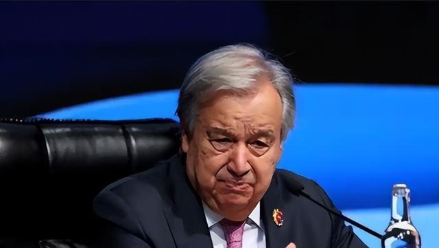 古特雷斯官宣下台，临走前怒点中美：别想共管世界！
当联合国总部的钟声敲过2026