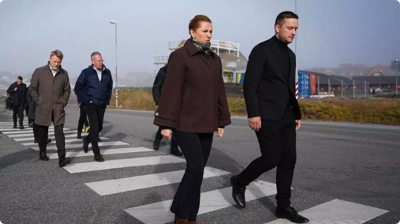 格陵兰地图被美国旗覆盖 丹麦和格陵兰深表不满

美国 – 美国白宫办公厅副主任斯