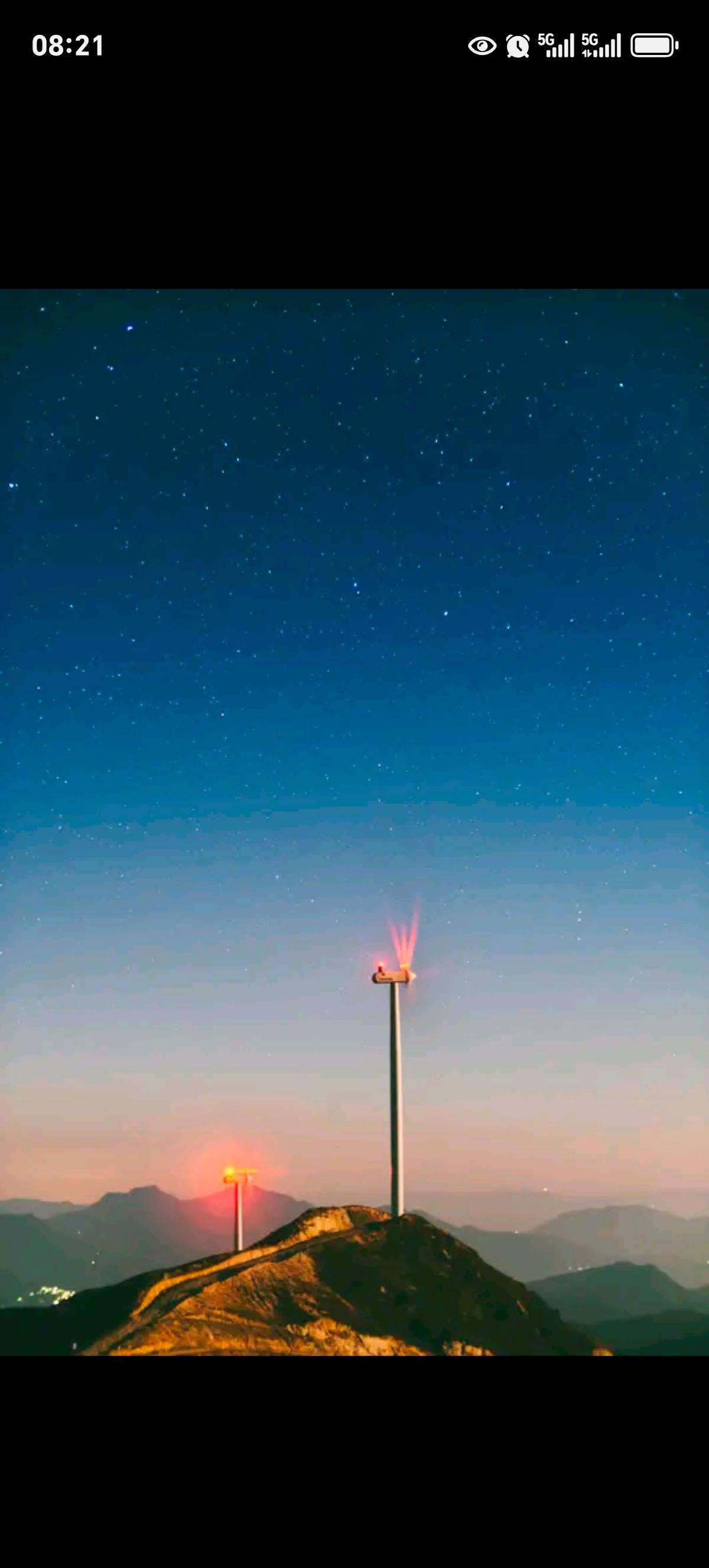 河南驻马店icon，男子深夜看到山顶有光一直不动，于是上山搜索，结果发现迷路的一