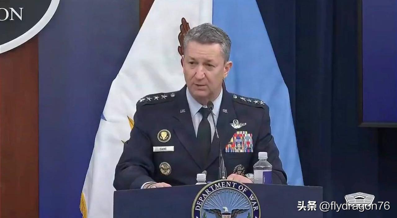 🇺🇸参谋长联席会议主席丹·凯恩（Dan Kane）表示，美国空军战机正继续向
