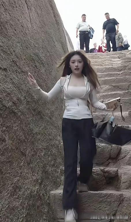 上山容易，下山难啊！