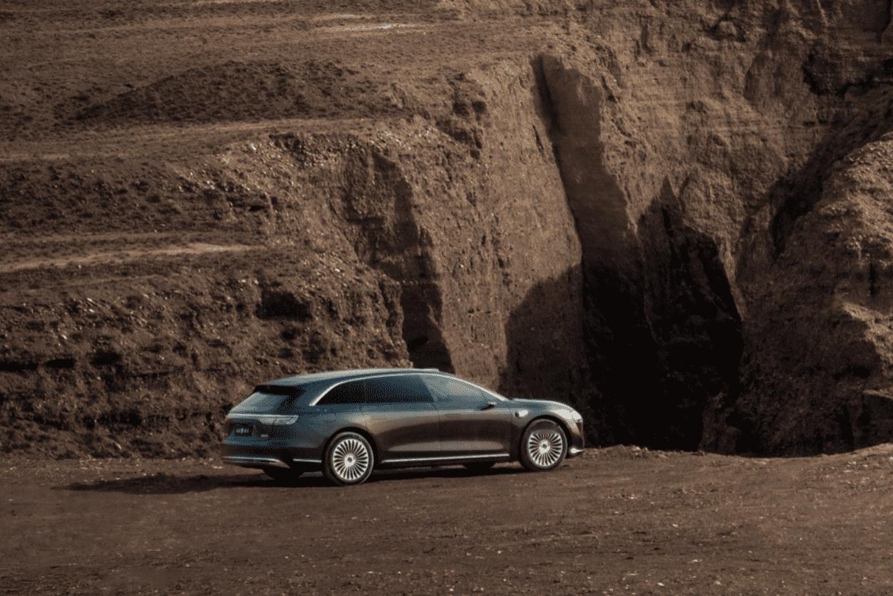 谁懂啊！杨幂把享界S9T玩出了新高度～ 通勤单曲循环《茉莉雨》，语音控巨幕丝滑到