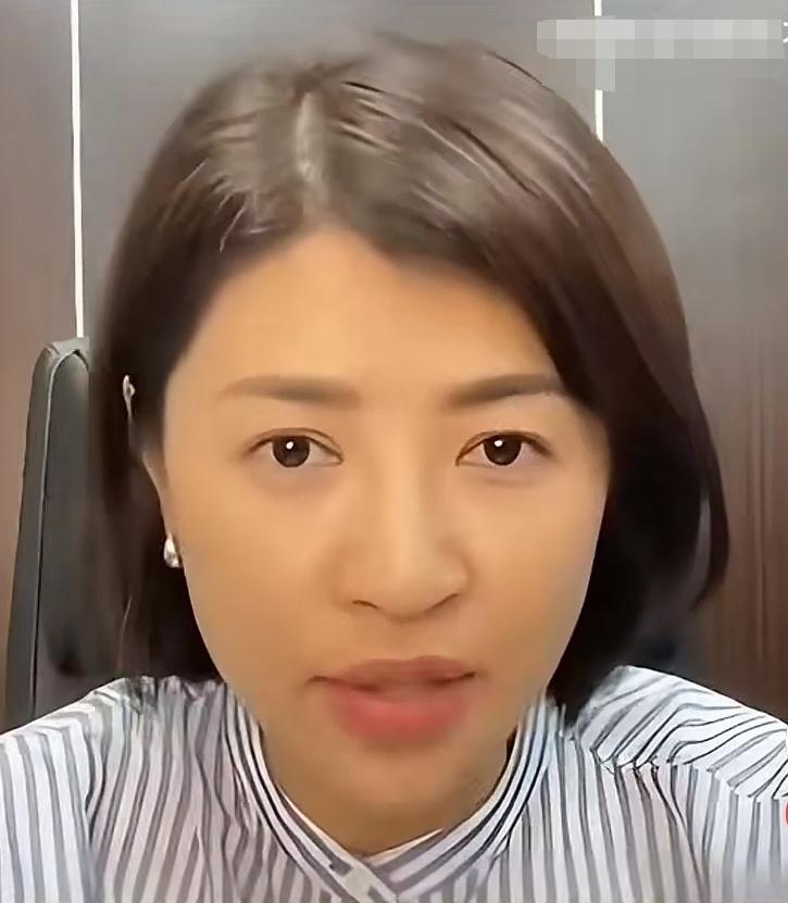 许淑华，台湾国民党内少有的一股清流。高调做事，低调做人就是她的本性。
她从不参与