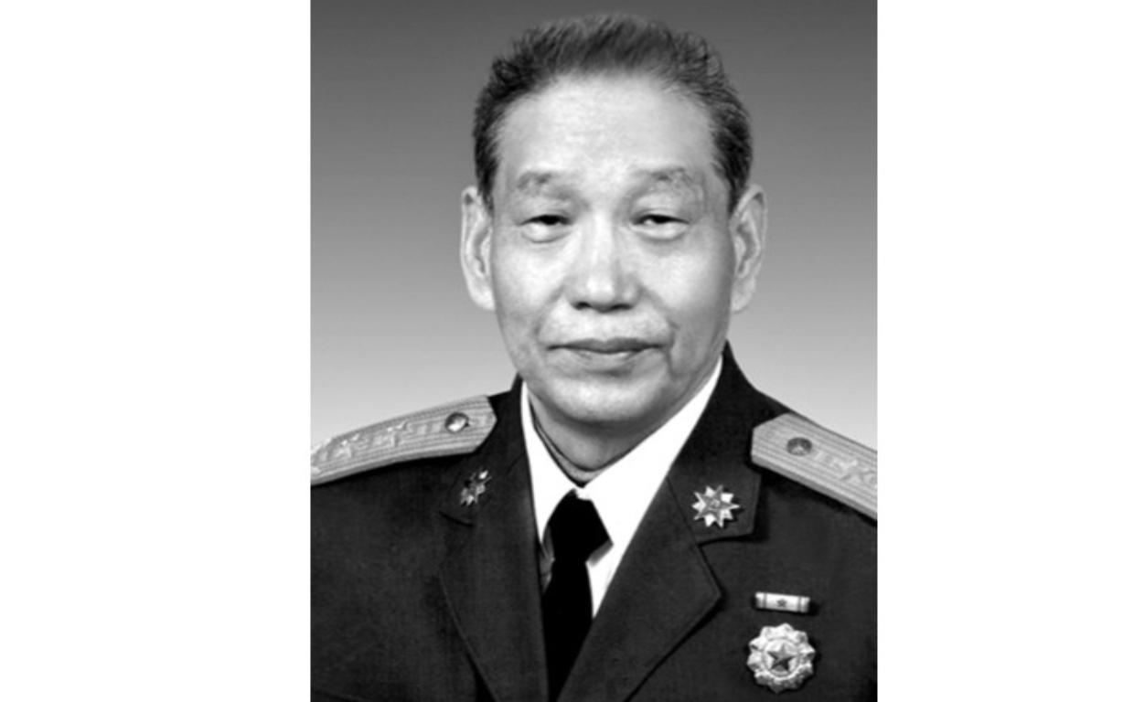 徐春阳将军回忆  我为什么要当兵？
 
徐春阳（原名徐锡骊）生于1925年，19