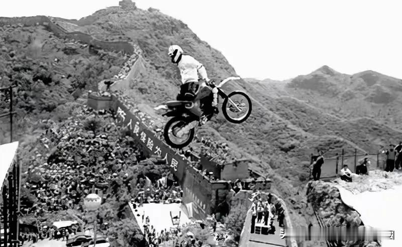 1991年的那次飞跃长城之举，无疑成为了柯受良生涯中最为辉煌和具有象征意义的时刻