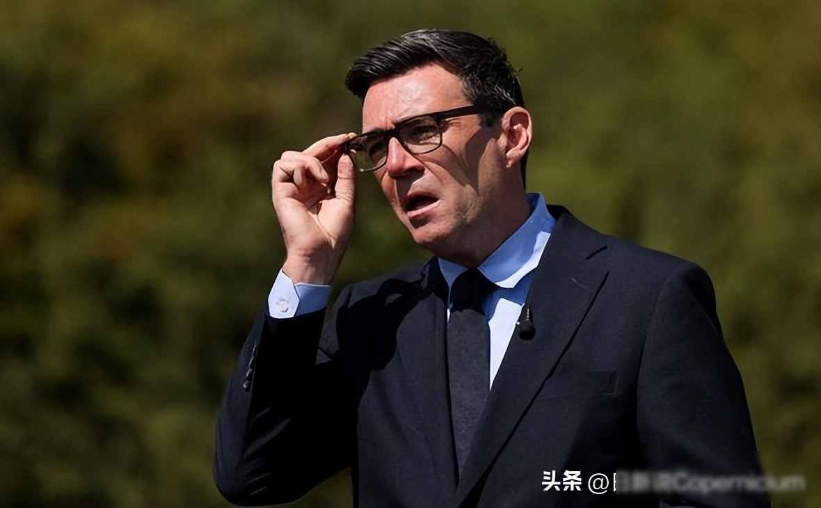 新首相十五天就休假，争议声中现窘境，妻子劝说终成行
安迪·伯纳姆上个月刚当上英国