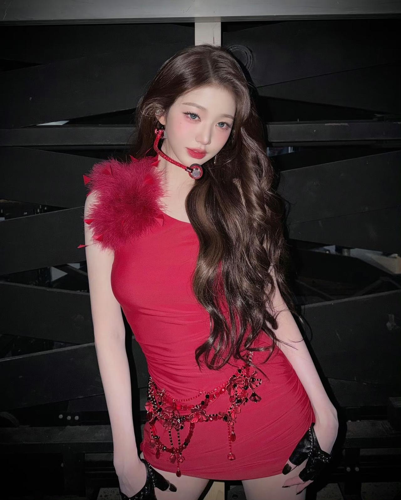 元英好美[飞吻]
张元英 娱乐