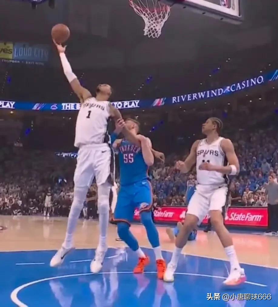 恭喜雷霆！！
贺喜雷霆！！！
正式超越勇士，成为NBA历史上最牛逼的球队！！！
