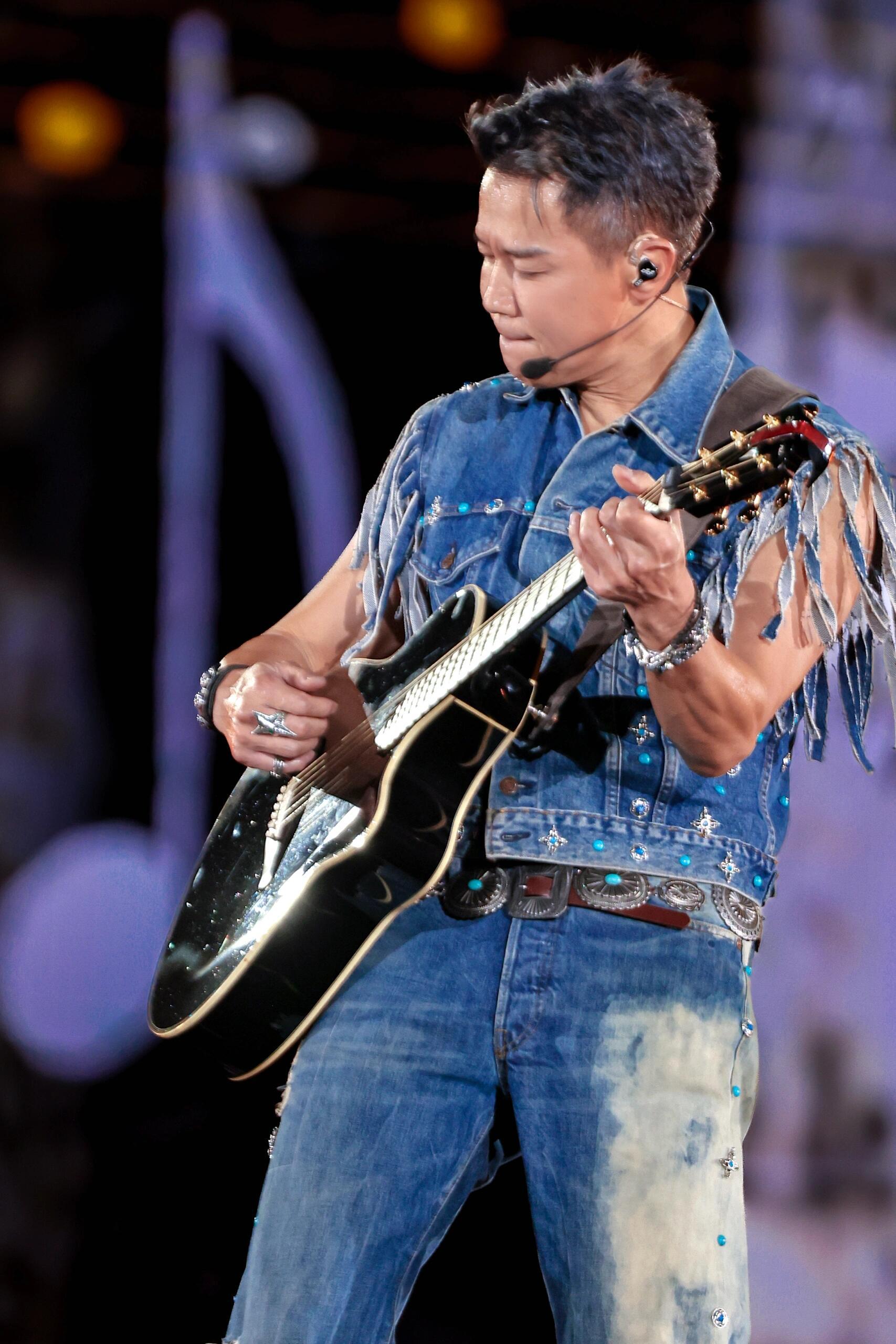 陶喆真的不想走了音乐是青春，美食是当下，双重快乐暴击，真的不想走，想把这份快乐焊