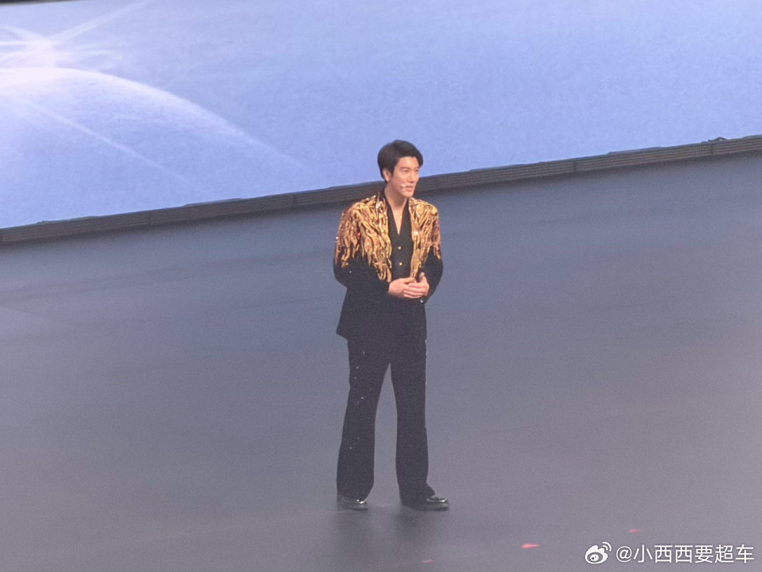 我天，王力宏这状态也太好了吧二三十岁即视感呀