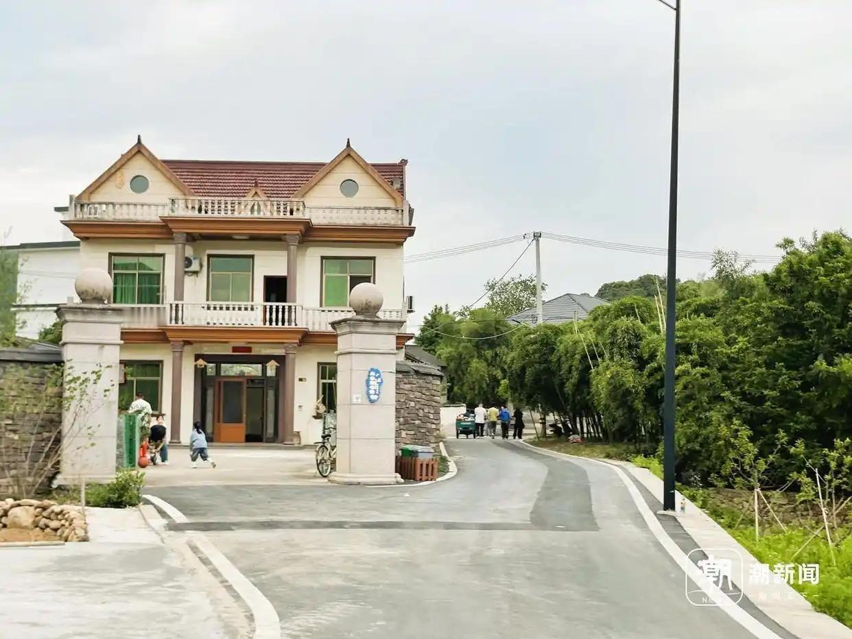 年轻人回村疯狂建豪宅，却常年空着！真相打脸全村老人

村里老一辈至今想不通：在外