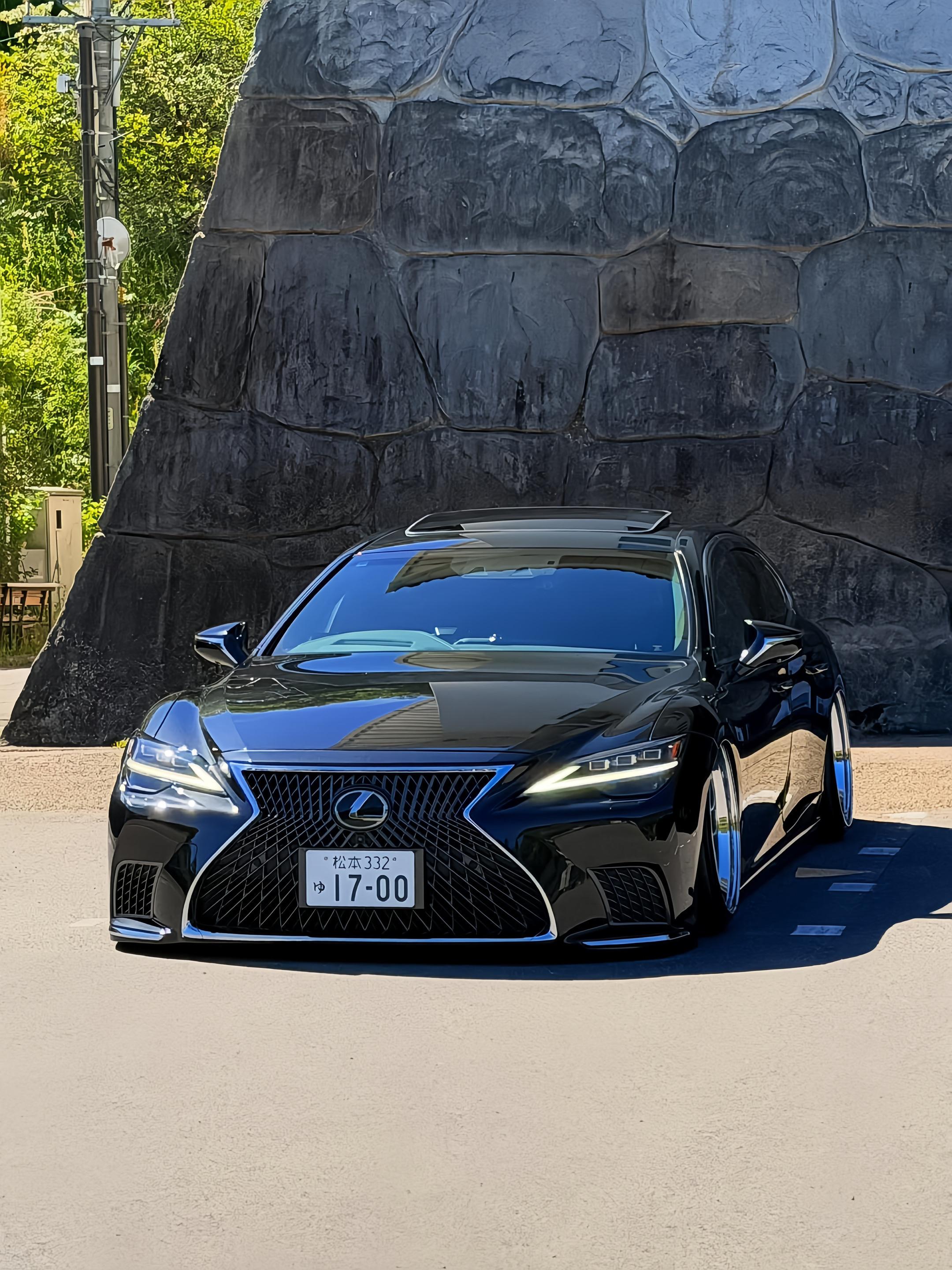 雷克萨斯 ls500h