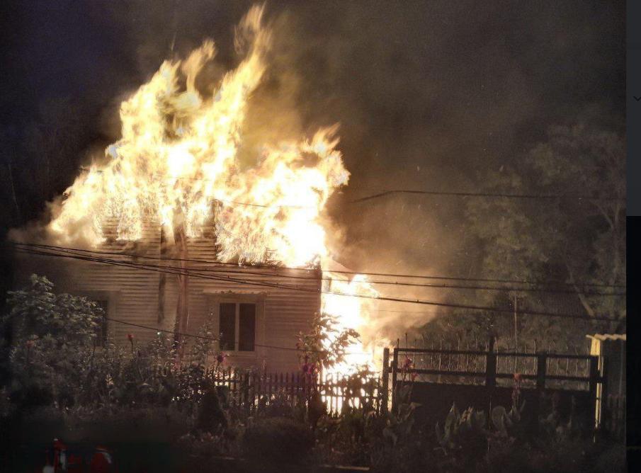 亲俄游击队在行动！7月26日，乌克兰敖德萨州基利亚区莱斯基村的村委会，遭到亲俄游