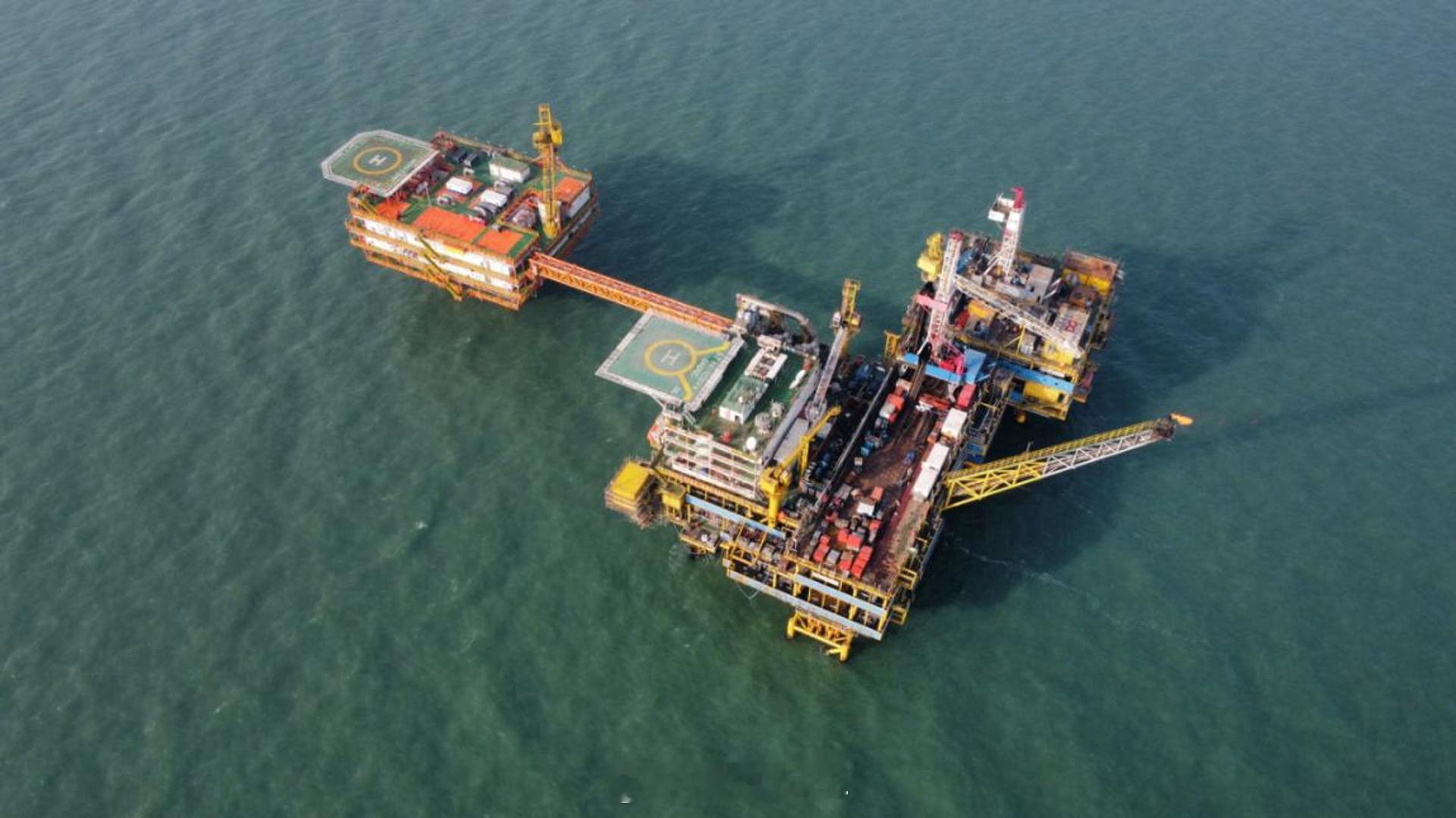 我国渤海发现第七个亿吨级油田海上能源安全和资源储备都相当有意义，并且减少原油进口