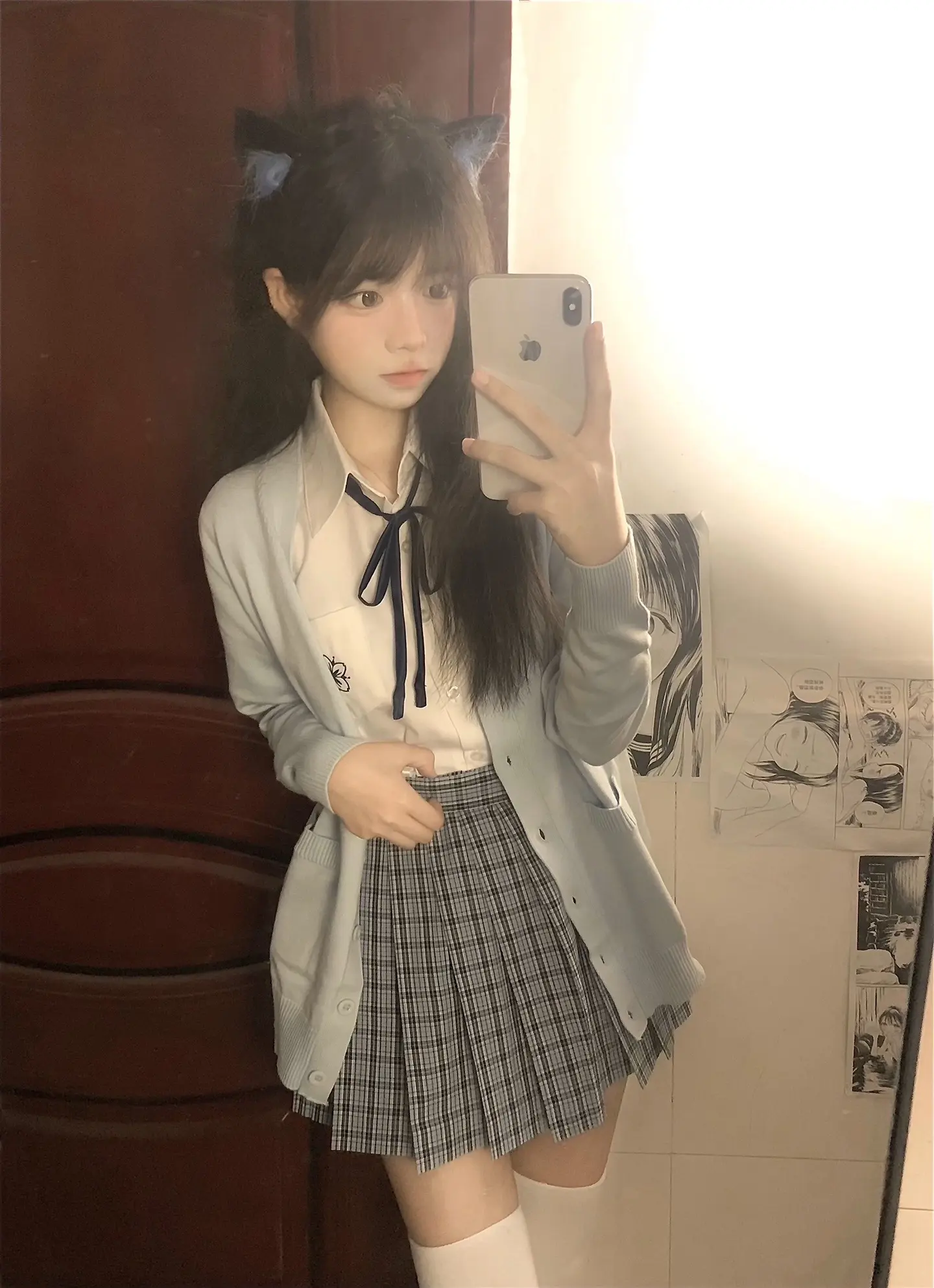 人总是太执着于第一眼看上的人。