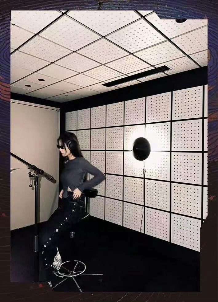 又想起等梦时上线那天的激动，也是鱼头时隔多天再次更新🎵，我记得那天哭了，那是好