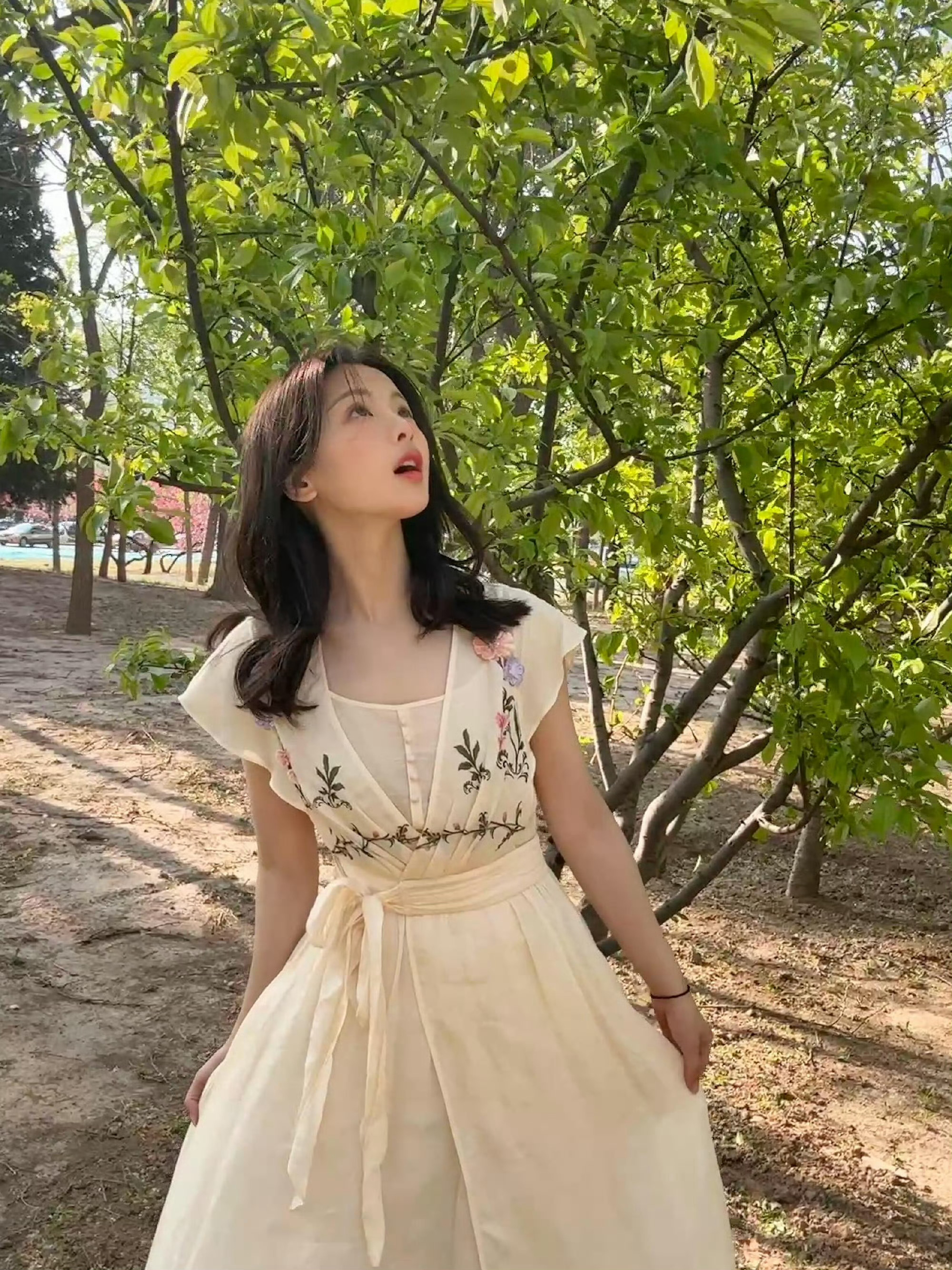 杨超越～～杨超越700度近视杨超越[超话]杨超越 ​​​