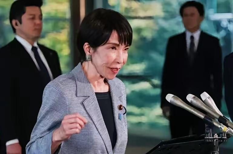 4月20日，美国和菲律宾联合举办的“肩并肩”年度军演在菲律宾吕宋岛外海拉开帷幕。