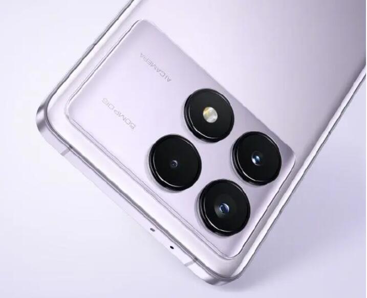 红米的逆袭之路：坚守性价比的同时，向高端市场发起挑战！
小米当前确实在走高端之路