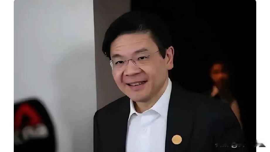 吃了人家的，还说人家的坏话。
新加坡这些年没少从中国获得大量的好处，本来就该在遇