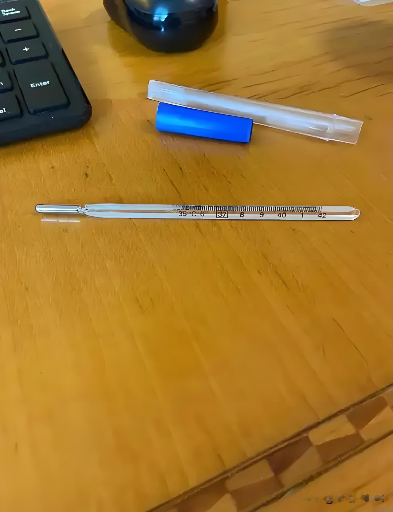 2026年1月1日起，陪伴我们多年的水银体温计将停止生产。许多人对此颇为不舍，毕