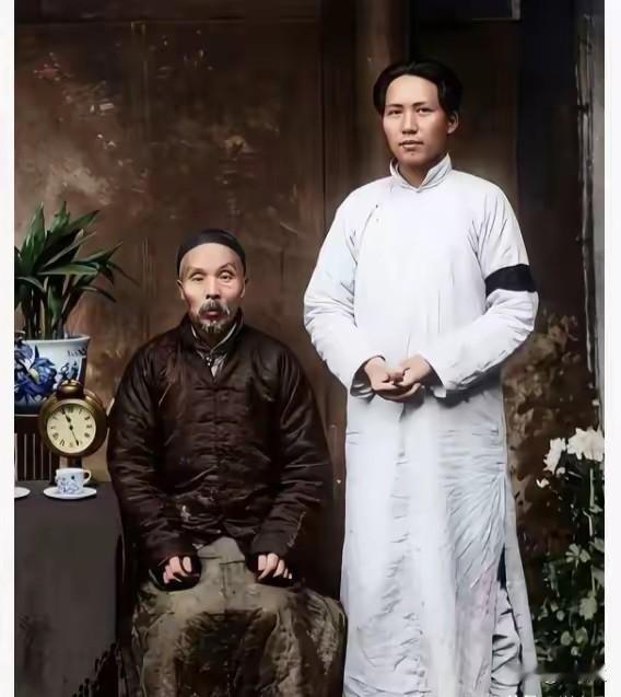 一代伟人，为母守孝，胸怀家国亦不忘骨肉亲情。