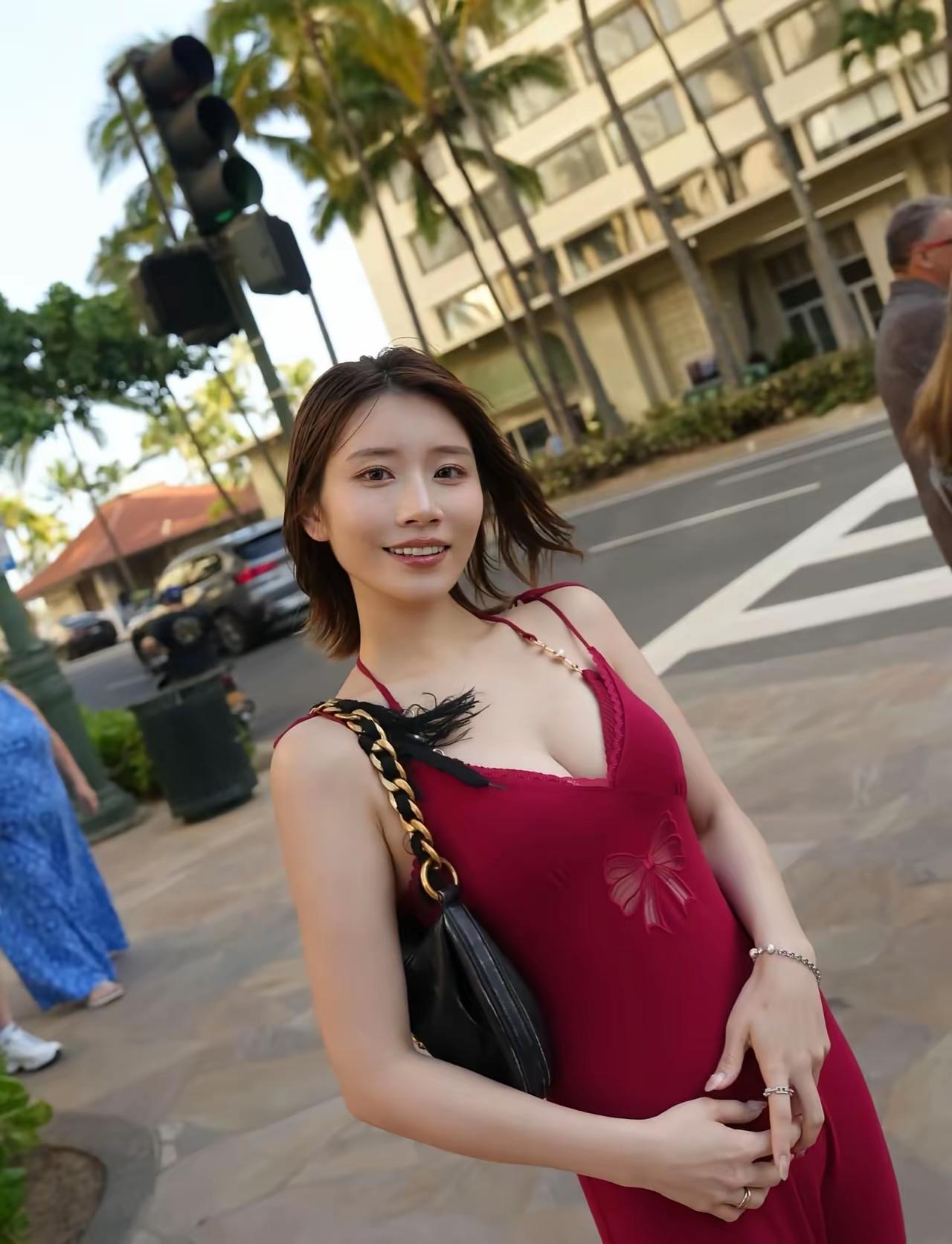 还是喜欢这套红裙穿搭 街拍